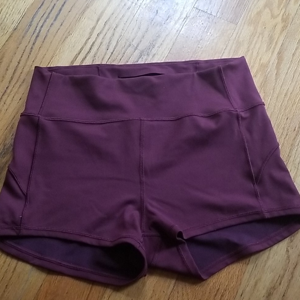 Lululemon in movement burgundy shorts
